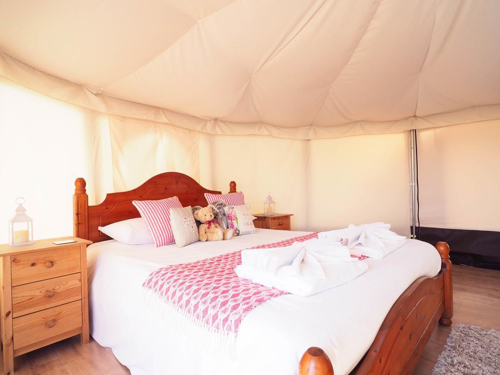 Old Dairy Farm Glamping Hotel Emsworth Exterior photo